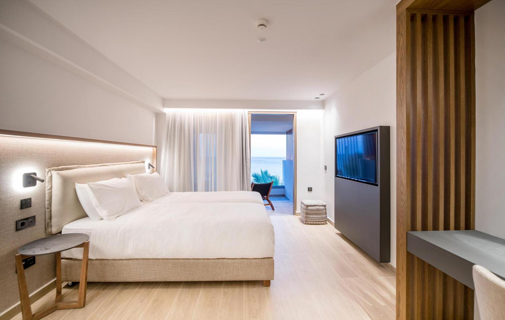 Dazzling Blue with Sea View